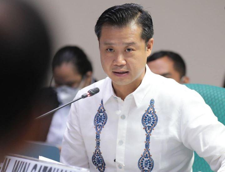 Around 1.3M Filipinos to enjoy lower income tax rates in 2023 -- Gatchalian - Pinas Times