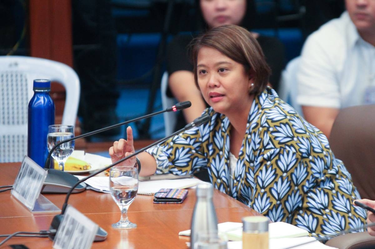 Sen. Binay 'seriously considering'