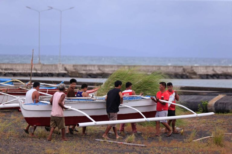 Super Typhoon Pepito threatens Bicol; Manila on alert - Pinas Times