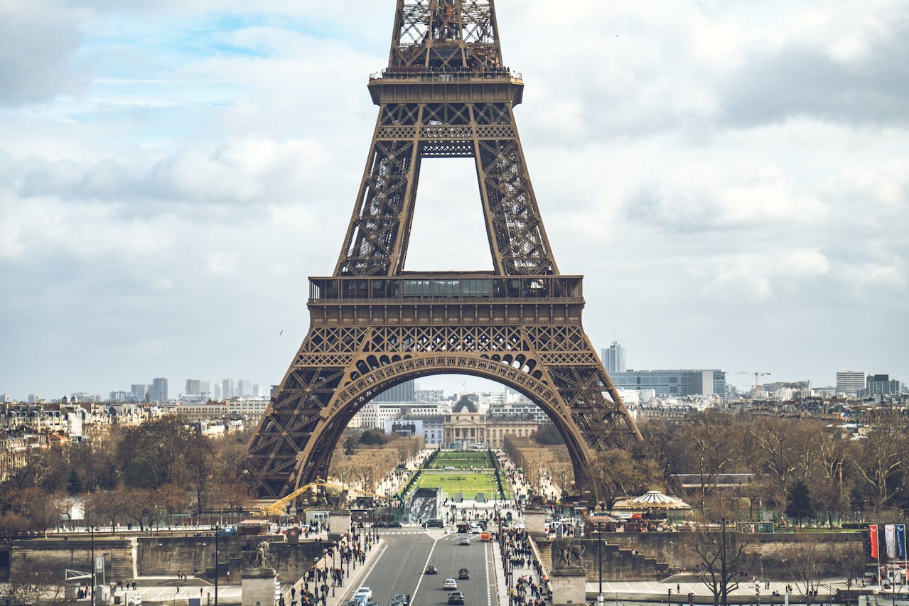 Top Reasons to Visit Paris: A City of Endless Wonders - Pinas Times